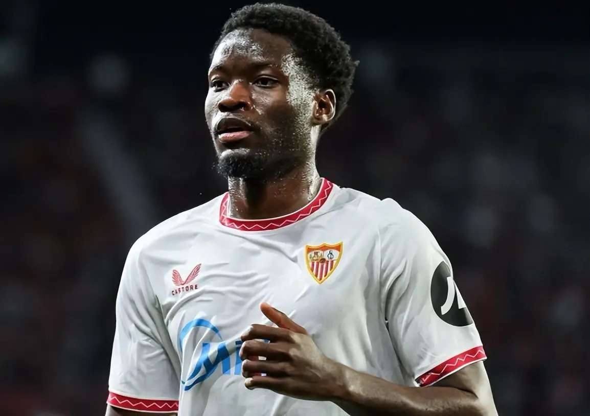 让我们拭目, 后防线, 强竞争力 让我们拭目, 后防线, 强竞争力