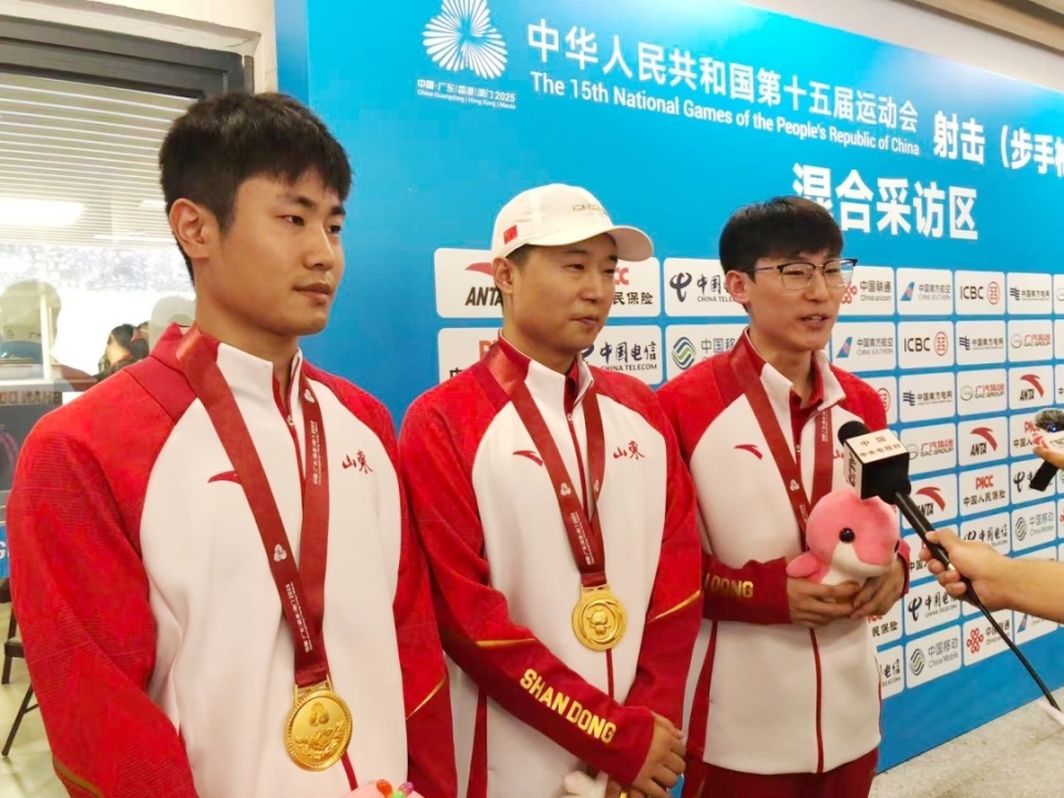 米手枪速射, 年轻选手倪 米手枪速射, 年轻选手倪